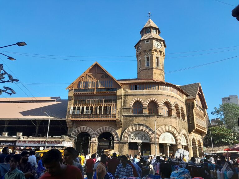 Crawford Market on a Mumbai markets and temple tour