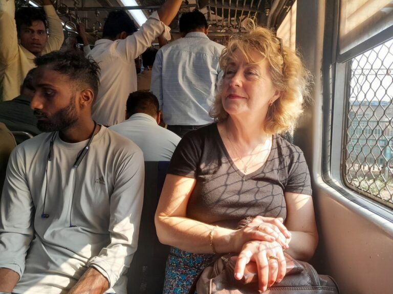 Taking the local train to the Dadar flower market, Mumbai