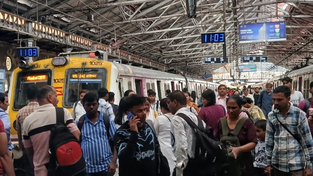 Public transport in Mumbai, a local train